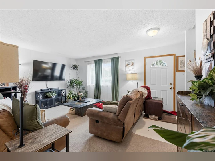 1639 Holly Crescent, Ucluelet, BC, V0R 3A0 - 3