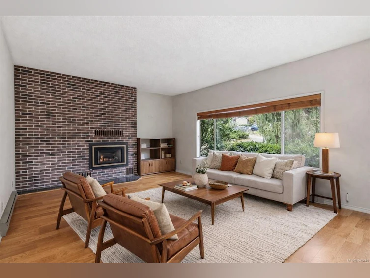 5151 Beckton Road, Saanich, BC, V8Y 2C2 - 9