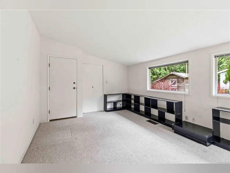 5151 Beckton Road, Saanich, BC, V8Y 2C2 - 23