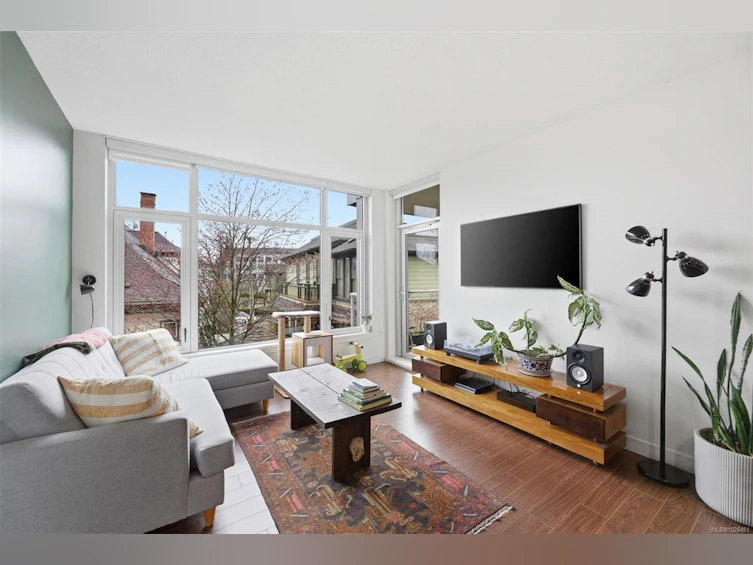 205-640 Michigan Street, Victoria, BC, V8V 0B7 - 2
