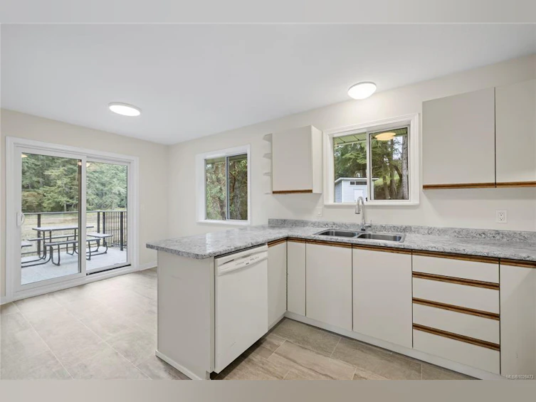 1665 Northwest Bay Road, Nanoose, BC, V9P 9C4 - 9