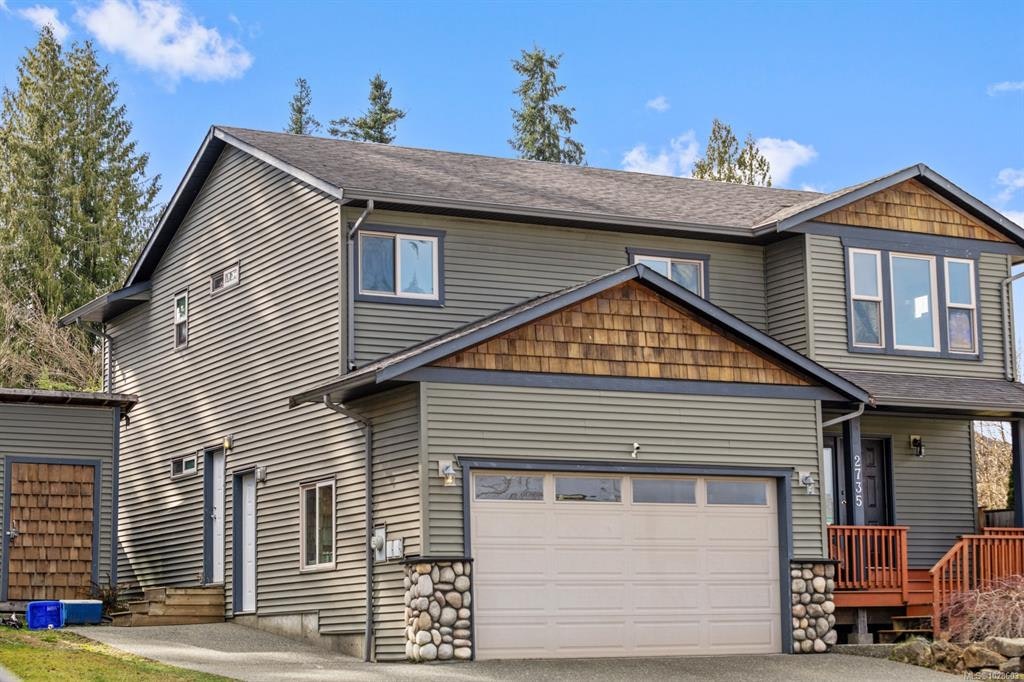 2735 Rydal Avenue, Cumberland, BC, V0R 1S0