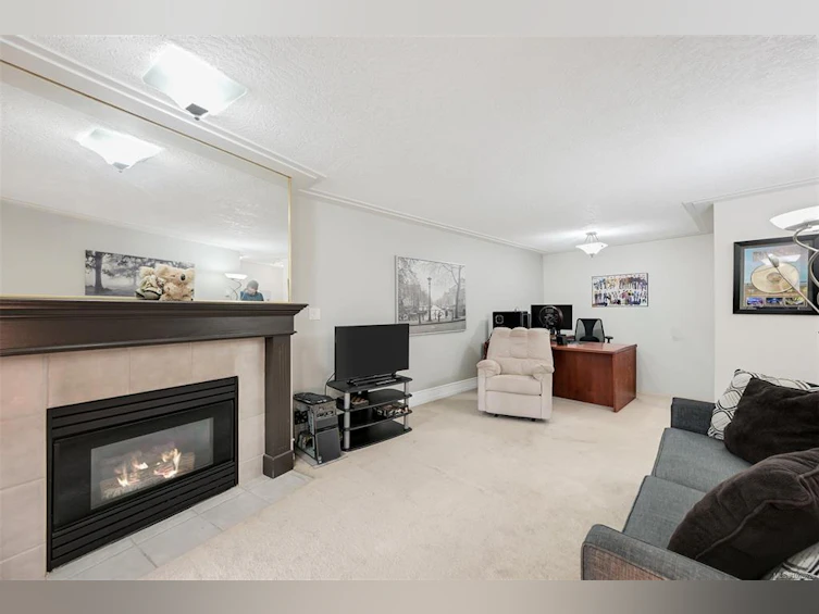 208-894 Vernon Avenue, Saanich, BC, V8X 2W6 - 11