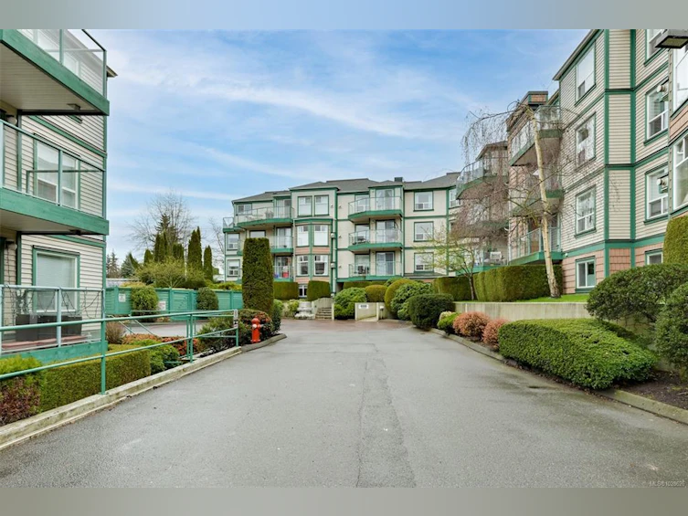 208-894 Vernon Avenue, Saanich, BC, V8X 2W6 - 30