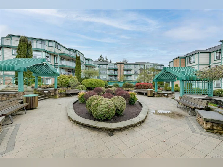 208-894 Vernon Avenue, Saanich, BC, V8X 2W6 - 34