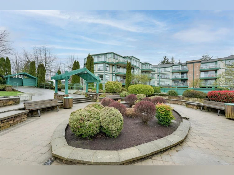 208-894 Vernon Avenue, Saanich, BC, V8X 2W6 - 35