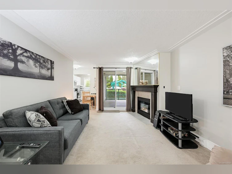 208-894 Vernon Avenue, Saanich, BC, V8X 2W6 - 4