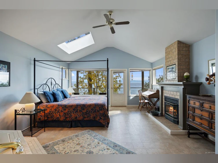 3495 Harwood Road, Hornby Island, BC, V0R 1Z0 - 22