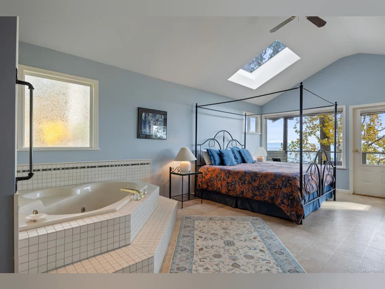 3495 Harwood Road, Hornby Island, BC, V0R 1Z0 - 21