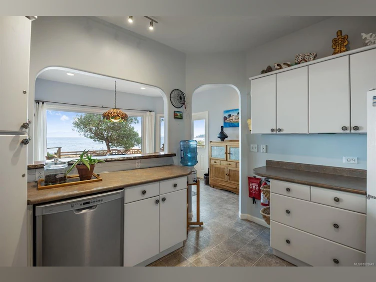 3495 Harwood Road, Hornby Island, BC, V0R 1Z0 - 15