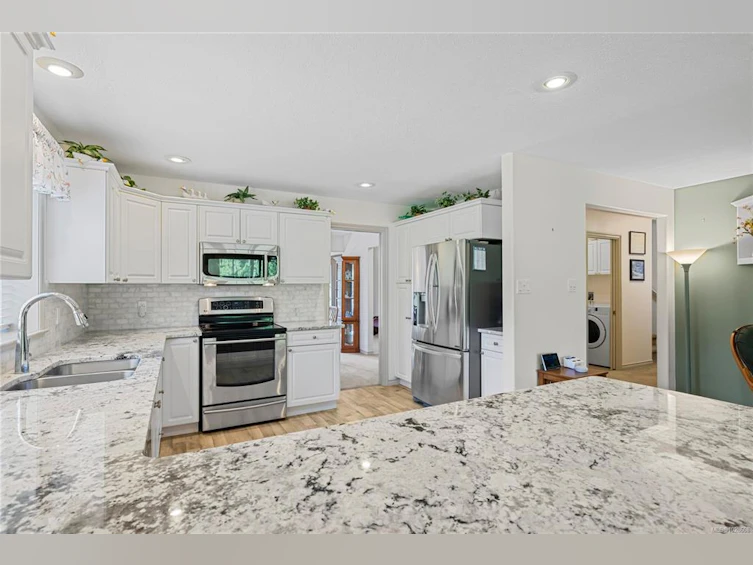 726 Drew Road, French Creek, BC, V9P 1X3 - 22
