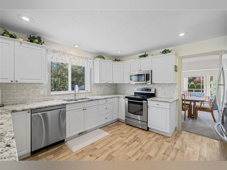 726 Drew Road, French Creek, BC, V9P 1X3 - 19
