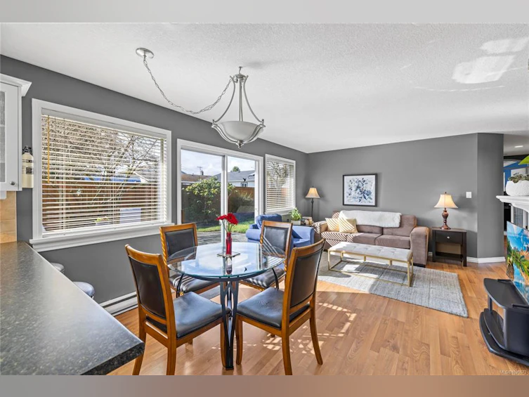 801 Temple Street, Parksville, BC, V9P 1B1 - 28