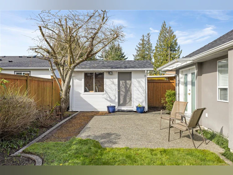 801 Temple Street, Parksville, BC, V9P 1B1 - 21