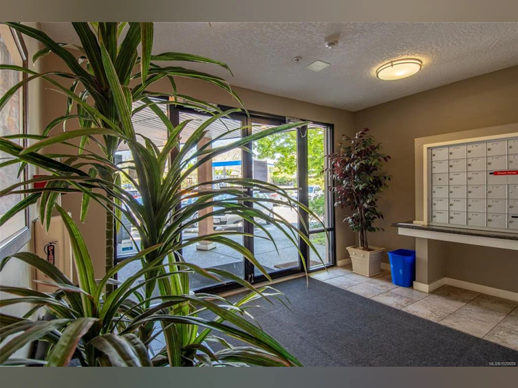 209-7088 West Saanich Road, Central Saanich, BC, V8M 1P9 - 39