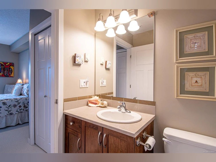 209-7088 West Saanich Road, Central Saanich, BC, V8M 1P9 - 25