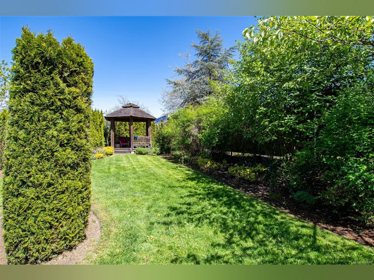 209-7088 West Saanich Road, Central Saanich, BC, V8M 1P9 - 50