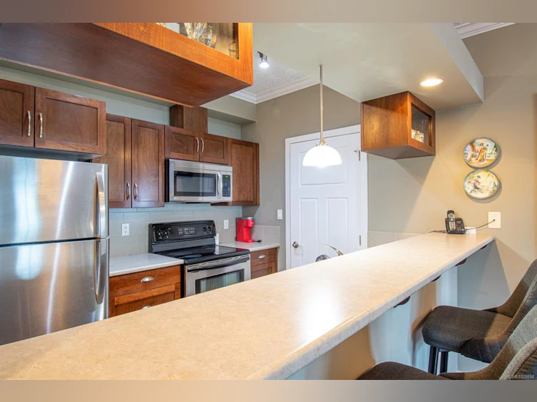 209-7088 West Saanich Road, Central Saanich, BC, V8M 1P9 - 19