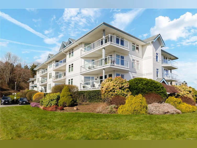 224-390 S Island Highway, Campbell River, BC, V9W 1A5