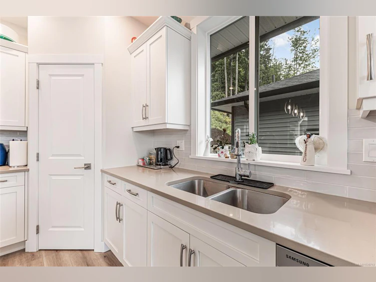924 Craig Road, Ladysmith, BC, V9G 2C4 - 10