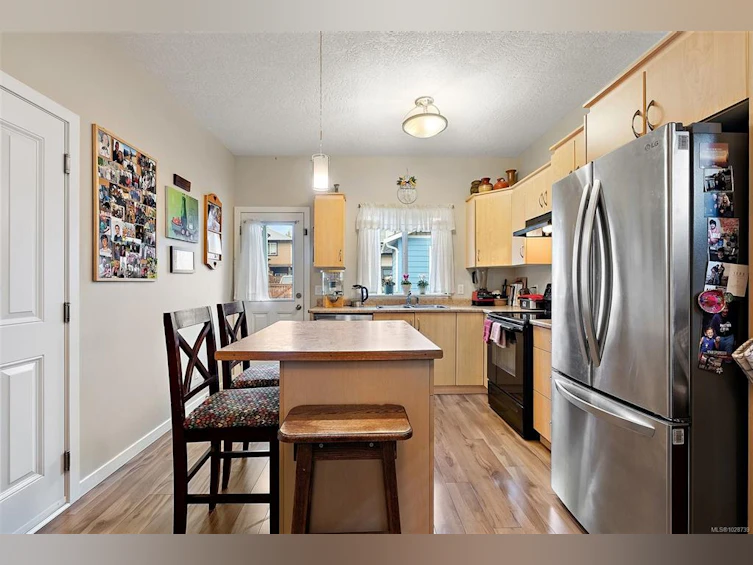 3389 Piper Road, Langford, BC, V9C 0G9 - 10