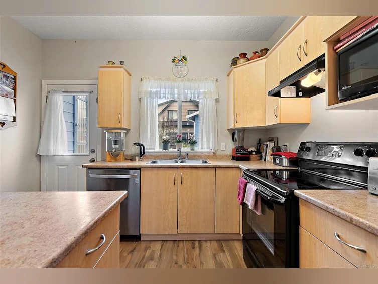 3389 Piper Road, Langford, BC, V9C 0G9 - 12