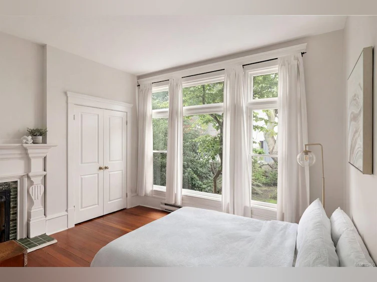 1270 Yates Street, Victoria, BC, V8V 3N3 - 18