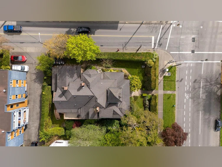 1270 Yates Street, Victoria, BC, V8V 3N3 - 58