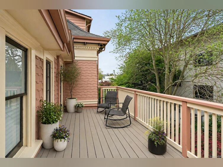 1270 Yates Street, Victoria, BC, V8V 3N3 - 48