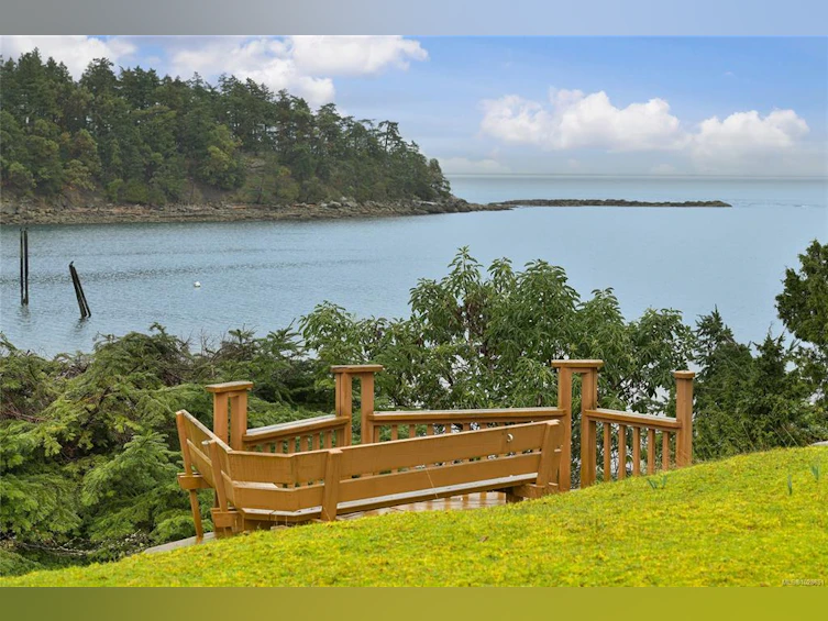 506 Arbutus Drive, Mayne Island, BC, V0N 2J1