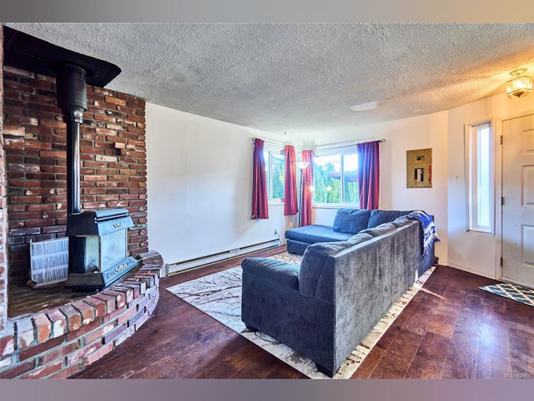 1445 Waddington Road, Nanaimo, BC, V9S 4W1 - 11