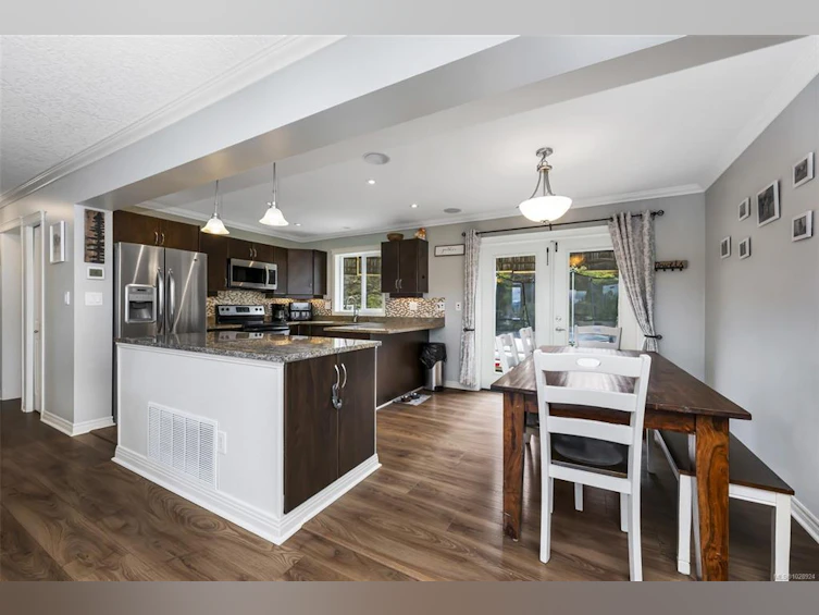 1067 Lisa Close, Shawnigan Lake, BC, V8H 2H8 - 23