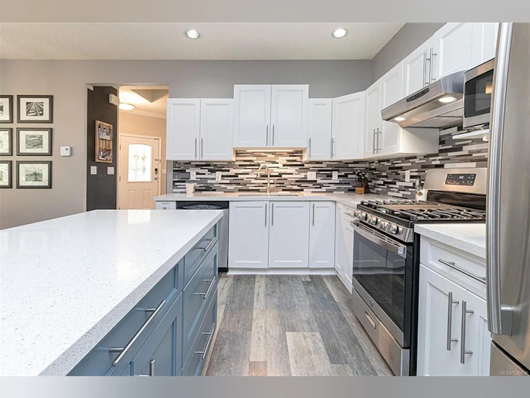 4-15 Helmcken Road, View Royal, BC, V8Z 7Z7 - 16