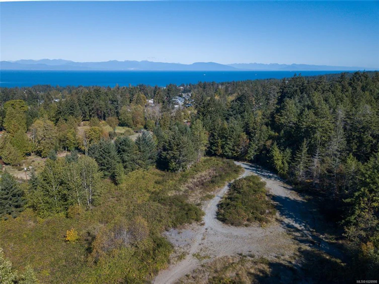 7555 Fernmar Road, Nanaimo, BC, V0R 2H0