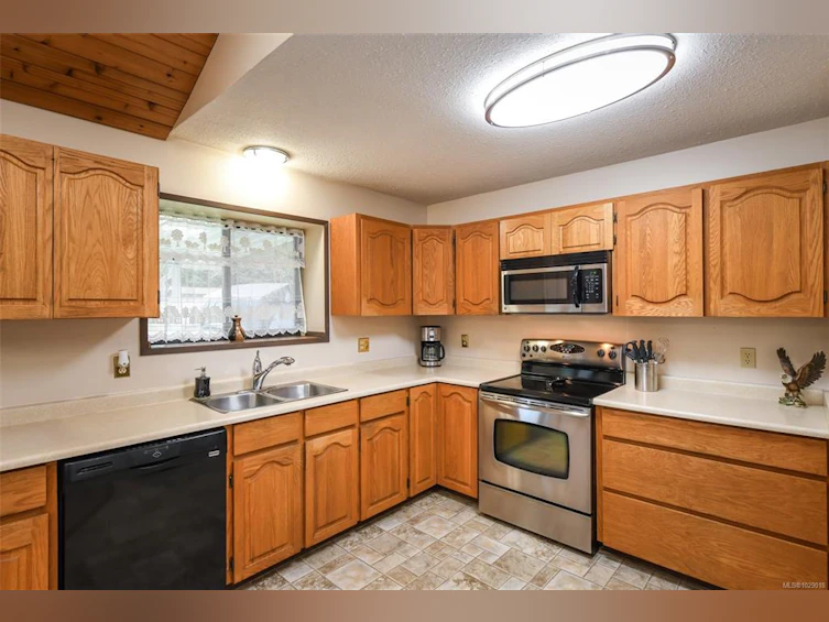 61 Salsbury Road, Courtenay, BC, V9N 9L6 - 37