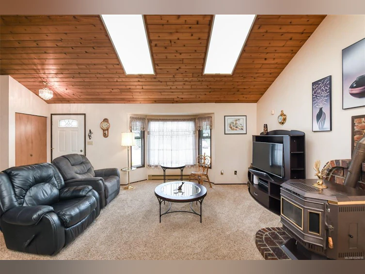 61 Salsbury Road, Courtenay, BC, V9N 9L6 - 7
