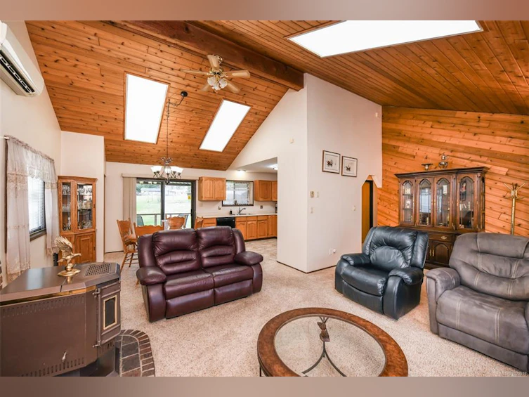 61 Salsbury Road, Courtenay, BC, V9N 9L6 - 5