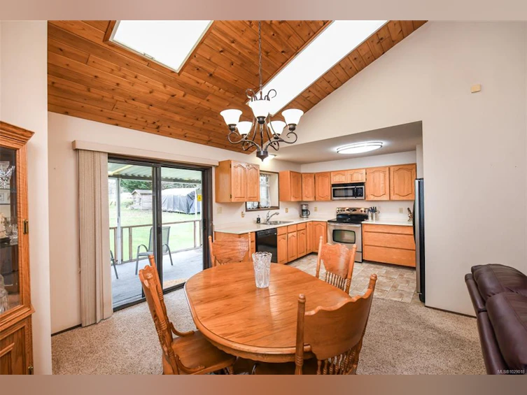 61 Salsbury Road, Courtenay, BC, V9N 9L6 - 34