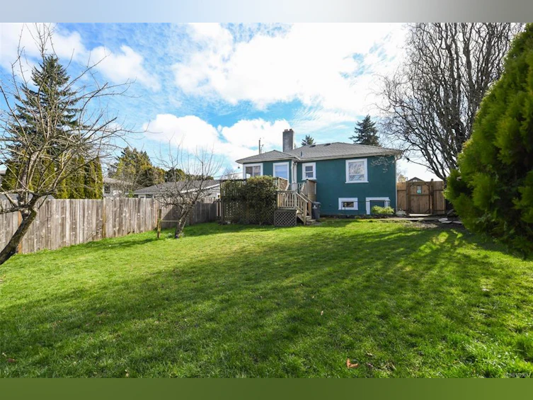 655 11th Street, Courtenay, BC, V9N 1S9 - 25