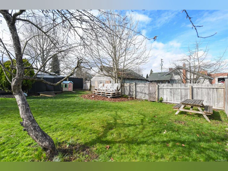 655 11th Street, Courtenay, BC, V9N 1S9 - 21