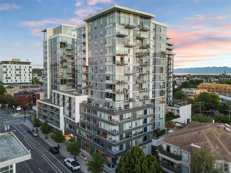 1202-989 Johnson Street, Victoria, BC, V8V 0E3 - 3