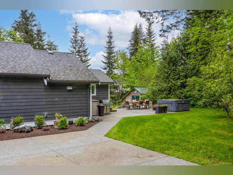 3671 Thomson Road, Courtenay, BC, V9N 9T5 - 20