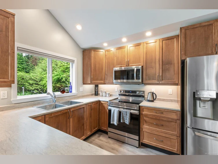 3671 Thomson Road, Courtenay, BC, V9N 9T5 - 35