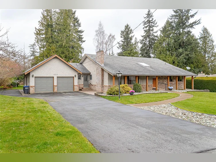 1023 Harlequin Road, Qualicum Beach, BC, V9K 1E2 - 2