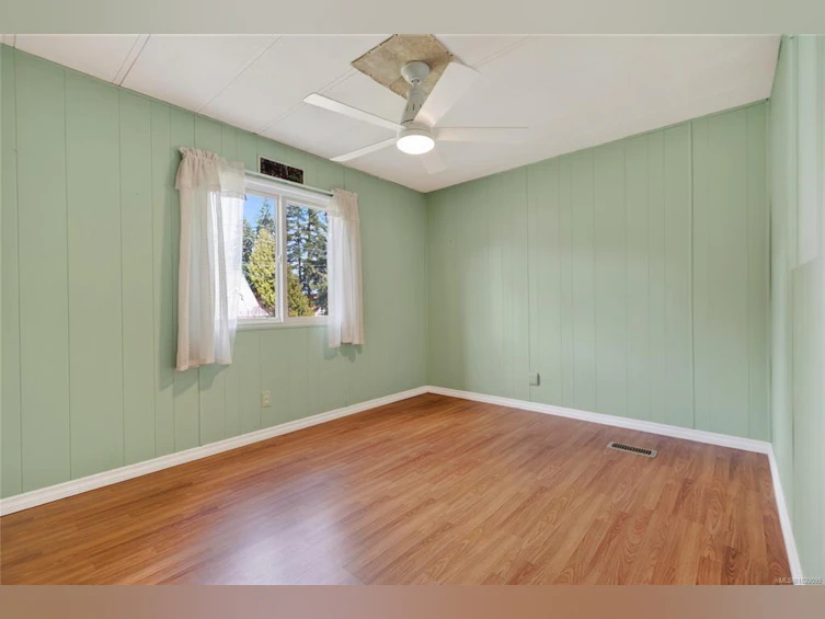 2619 Ulverston Avenue, Cumberland, BC, V0R 1S0 - 17