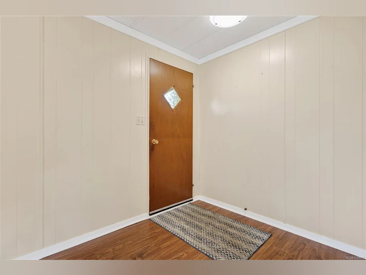 2619 Ulverston Avenue, Cumberland, BC, V0R 1S0 - 3