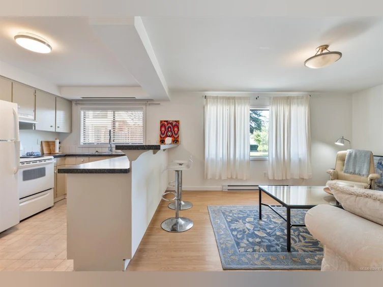 382 Judges Row, Qualicum Beach, BC, V9K 1G6 - 59