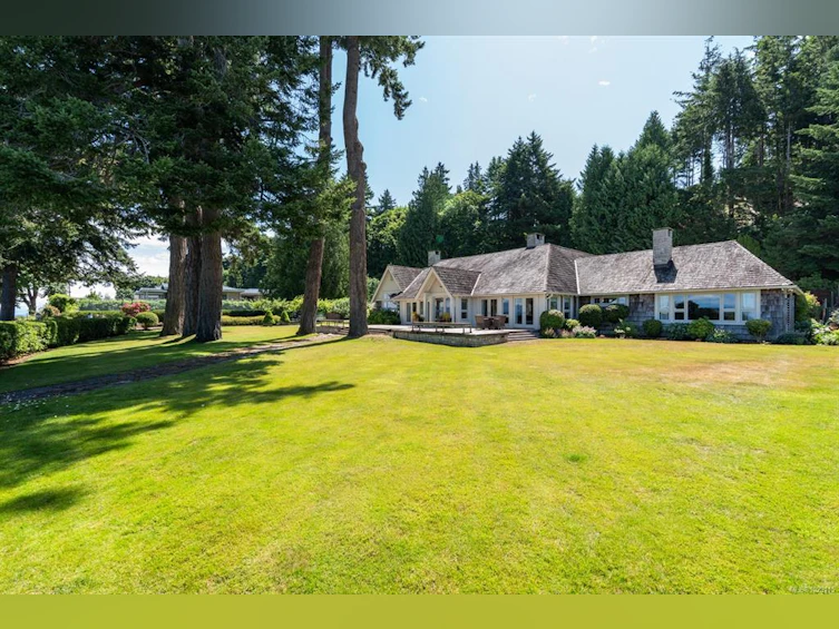 382 Judges Row, Qualicum Beach, BC, V9K 1G6 - 14