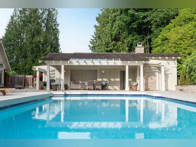382 Judges Row, Qualicum Beach, BC, V9K 1G6 - 6