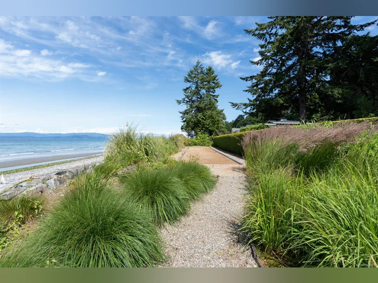 382 Judges Row, Qualicum Beach, BC, V9K 1G6 - 70